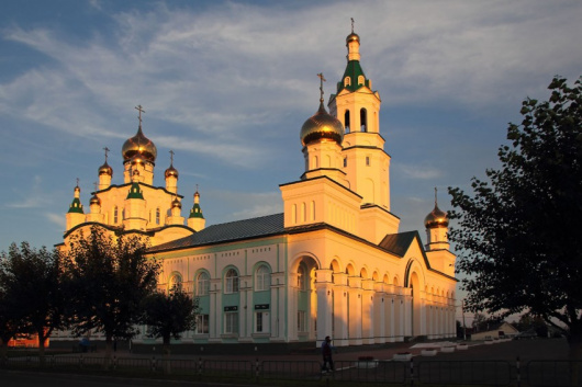 Фотографии храма 
            Свято-Троицкий собор