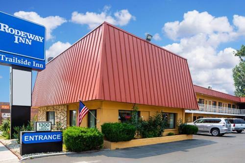 Фотография гостиницы Rodeway Inn at Nevada State Capitol Carson City