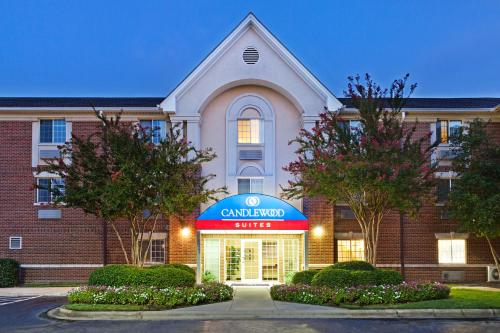 Фотография гостиницы Sonesta Simply Suites Charlotte University