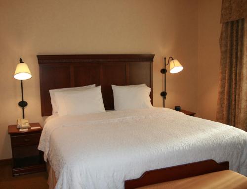 Фотография гостиницы Hampton Inn & Suites Burlington