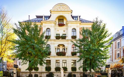 Фотографии гостиницы
Hotel Uhland