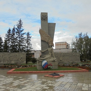 Фотография достопримечательности Мемориал павшим в годы ВОВ и труженикам тыла