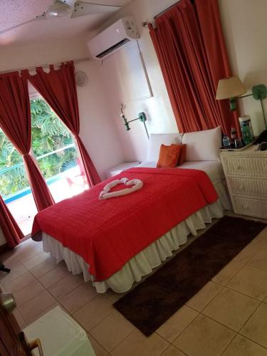 Фотография гостиницы Ocean's Edge Lodge Restaurant & Bar