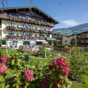 Фотографии гостиницы 
            Landhaus Zillertal