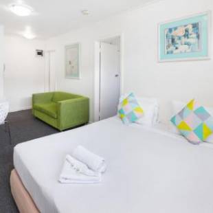 Фотографии апарт отеля
City Edge East Melbourne Apartment Hotel