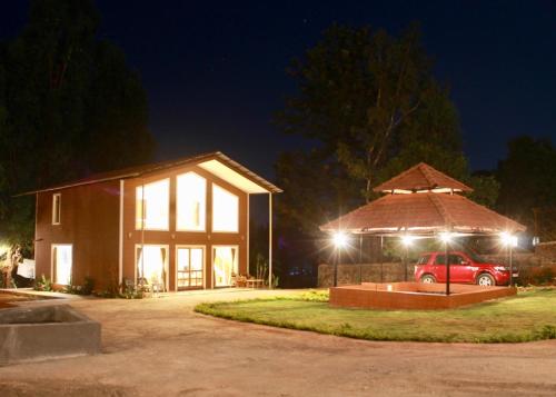 Фотография гостиницы Lotus Farms (Pure Veg)