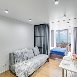 Фотография квартиры Апартаменты Люкс MorskayaSimfonya-2 с панорамой на море и бассейном на территории ЖК