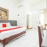 Фотография гостевого дома RedDoorz near Kejaksan Station Cirebon