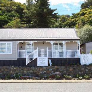 Фотографии гостевого дома 
            Kuranui Cottage