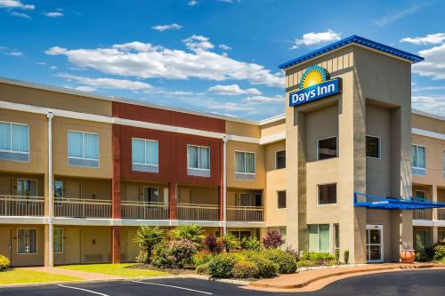 Фотография гостиницы Days Inn by Wyndham Florence Near Civic Center