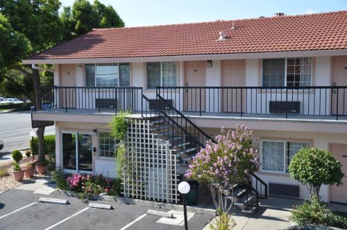 Фотографии гостиницы
Morgan Hill Inn