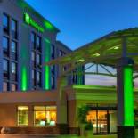 Фотография гостиницы Holiday Inn Express Winnipeg Airport - Polo Park, an IHG Hotel