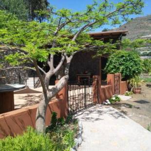 Фотографии гостевого дома
Peaceful house, set on a vineyard & beautiful views