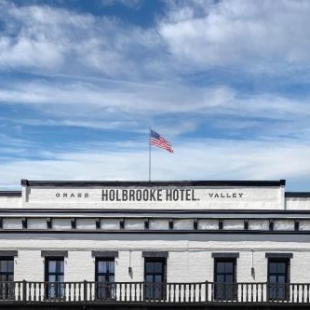 Фотография гостиницы The Holbrooke Hotel