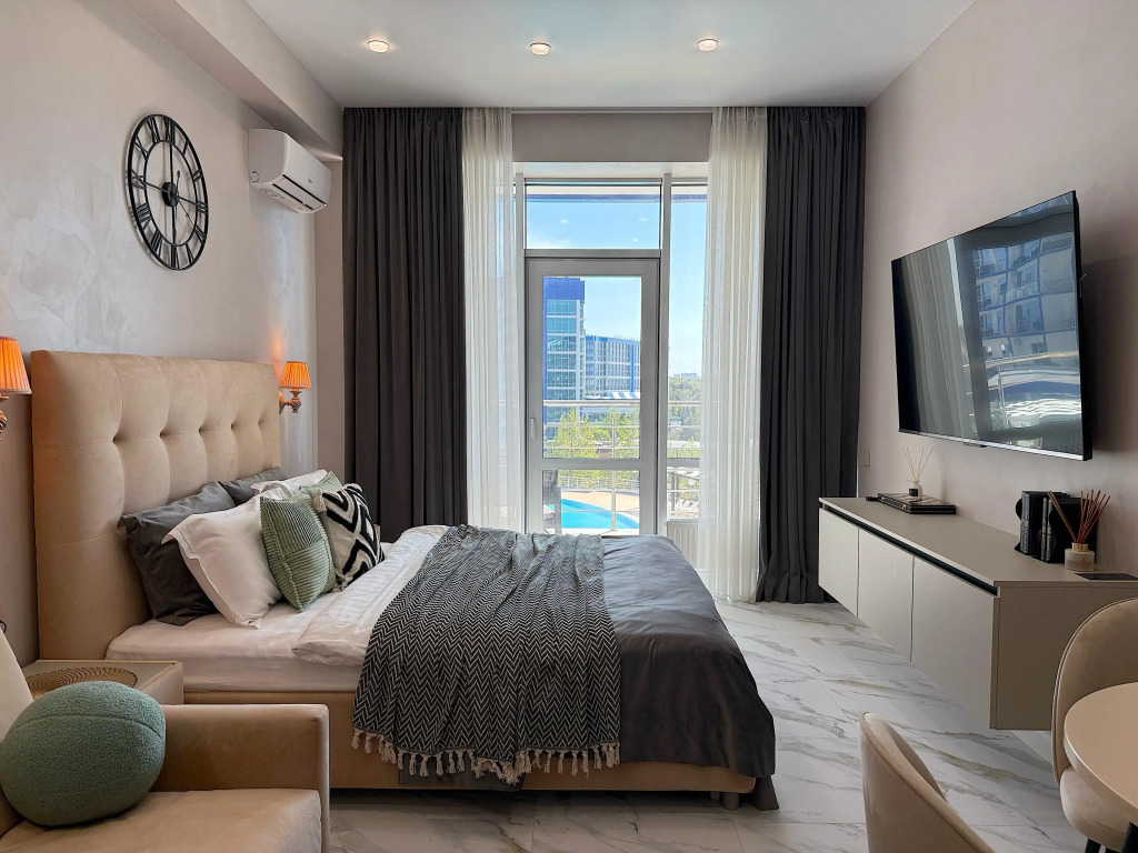 Фотография квартиры Апартаменты Акваделюкс у моря, с бассейном, СПА, пляжем N338