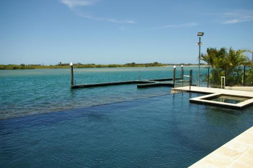 Фотография апарт отеля Trafalgar Towers