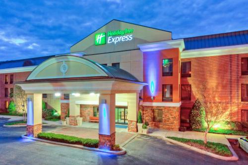 Фотография гостиницы Holiday Inn Express Hotel & Suites Brentwood North-Nashville Area, an IHG Hotel