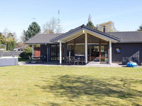 Фотография гостевого дома Holiday home Væggerløse CXII