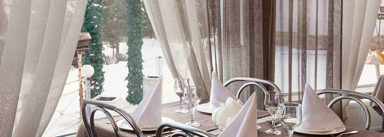 Фотография банкетного зала Черные камни