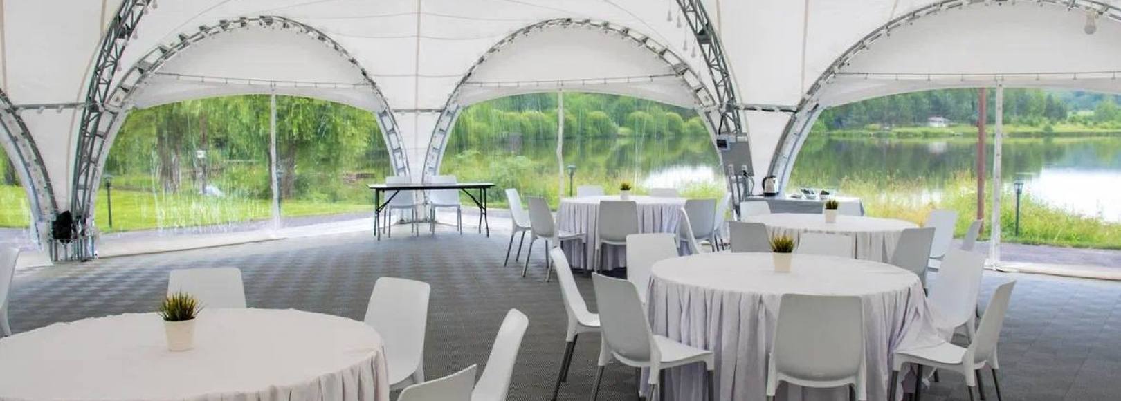 Фотография банкетного зала Большой шатер у воды