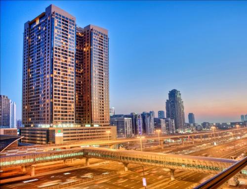Фотография гостиницы Mercure Dubai Barsha Heights Hotel Suites
