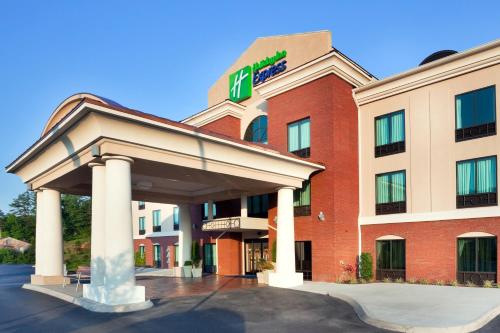 Фотография гостиницы Holiday Inn Express Hotel & Suites Harriman, an IHG Hotel
