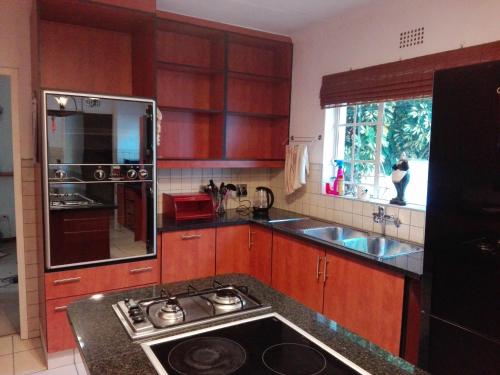 Фотография хостела Fourways Guest Lodge