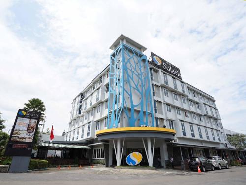 Фотография гостиницы Solaris Hotel Malang