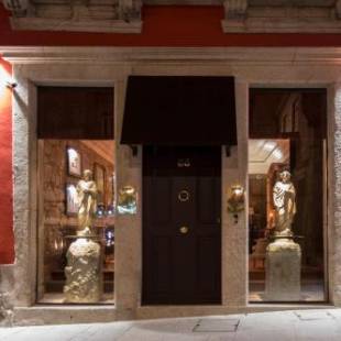 Фотографии гостевого дома
M Maison Particulière Porto