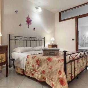 Фотографии гостевого дома
La Casetta in Centro