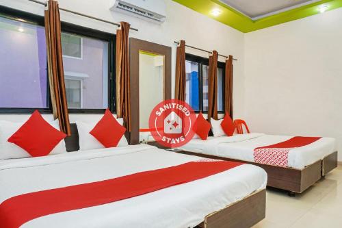 Фотография гостиницы OYO 24551 Hotel Shirdi Sai Inn