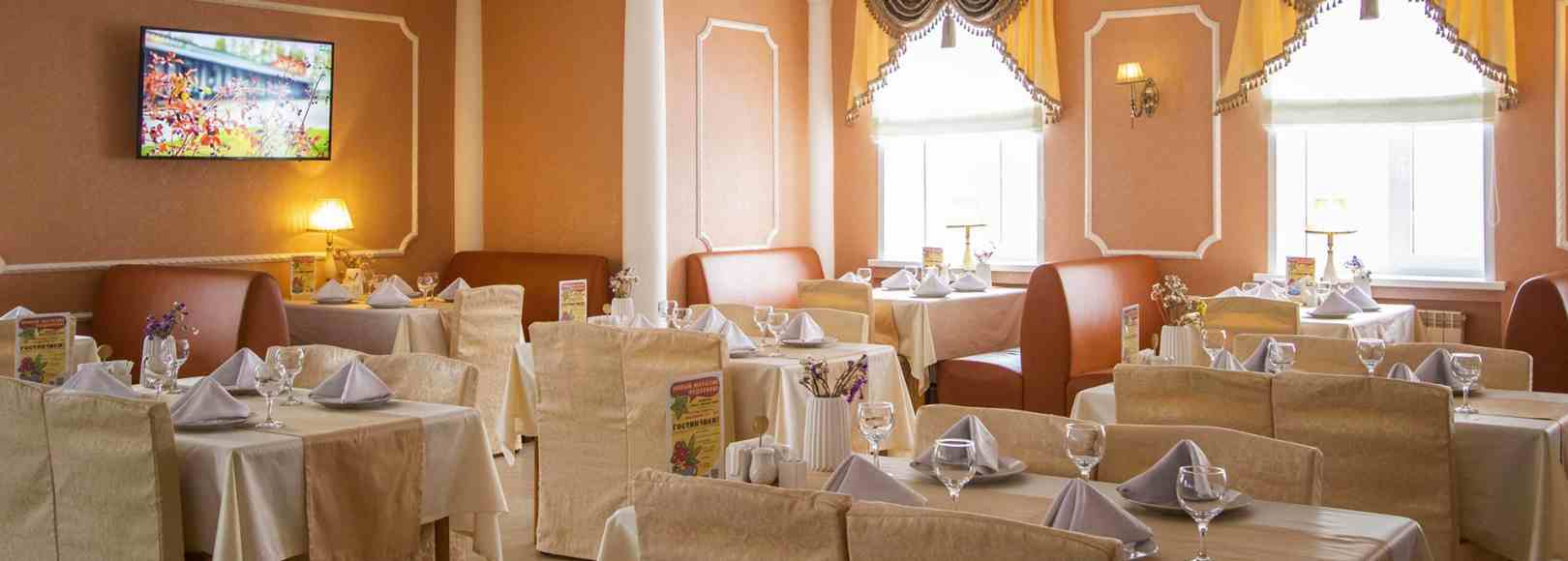 Фотография банкетного зала Зал ресторана центр-отеля Мышк Инн