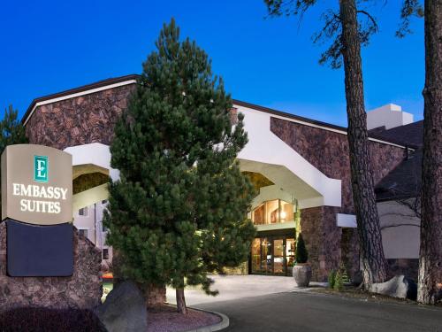 Фотография гостиницы Embassy Suites by Hilton Flagstaff