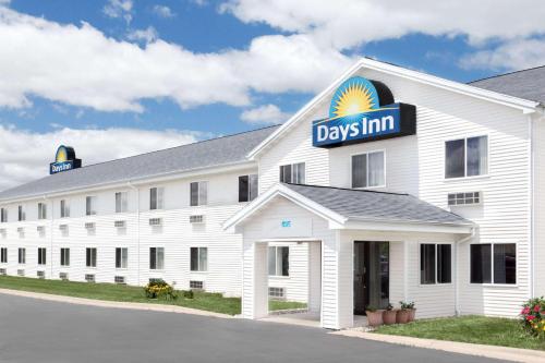 Фотография мотеля Days Inn by Wyndham Neenah