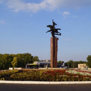 Фотография памятника Стела Национальному герою Салавату Юлаеву