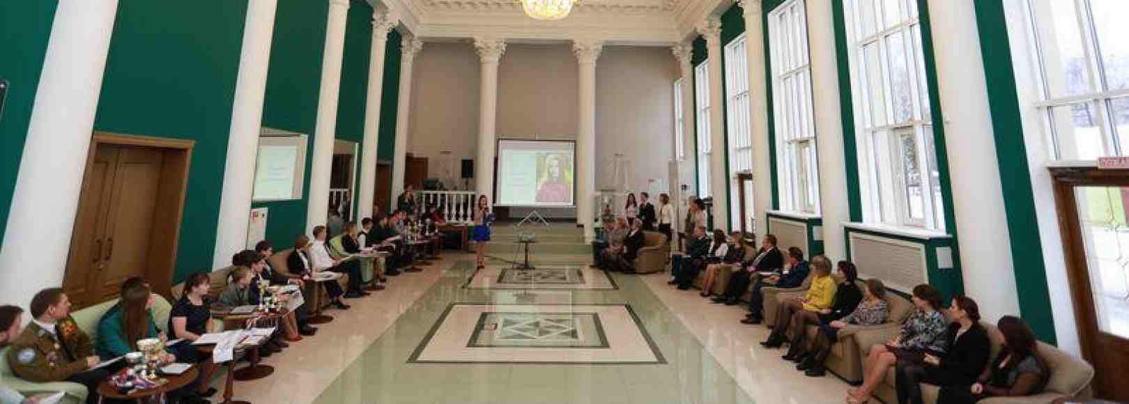 Фотография фойе Зеленое фойе Центра культуры и досуга