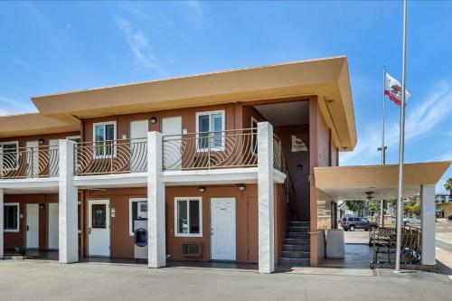 Фотография гостиницы Comfort Inn San Diego Airport At The Harbor