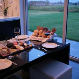 Фотографии мини отеля 
            B&B Kanegem Onverbloemd