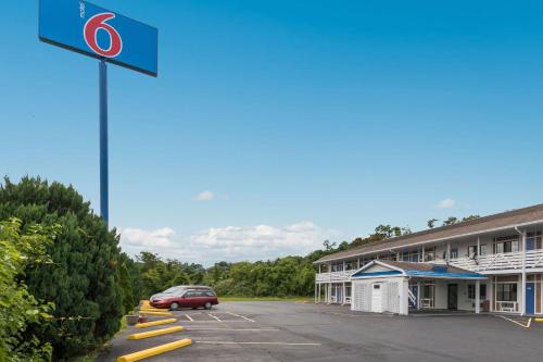 Фотография гостиницы Motel 6-Parkersburg, WV