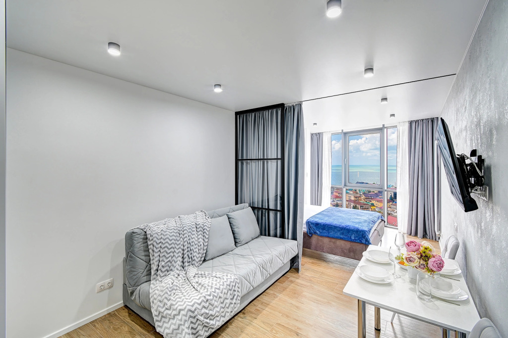 Фотография квартиры Апартаменты Люкс MorskayaSimfonya-2 с панорамой на море и бассейном на территории ЖК