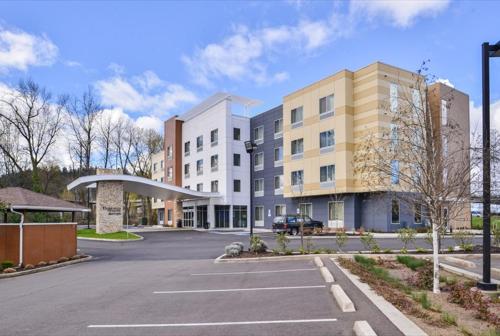 Фотография гостиницы Fairfield Inn & Suites by Marriott Eugene East/Springfield