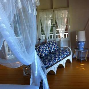 Фотографии гостевого дома
Treehouse Cottage