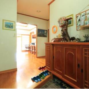 Фотографии гостевого дома
Minshuku Satomachi