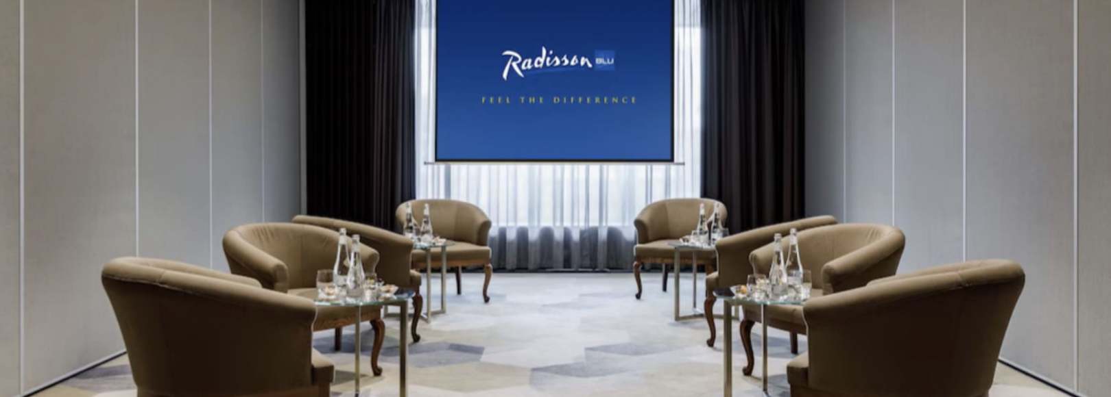 Фотография конференц-зала Black