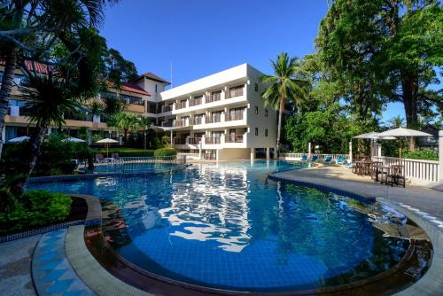 Фотография гостиницы Patong Lodge Hotel - SHA Extra Plus
