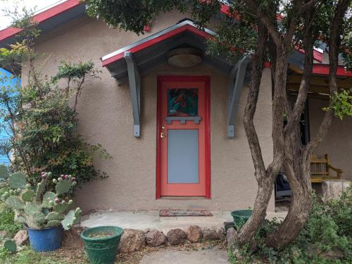 Фотография мини отеля El Nopal Casita-Close to Sul Ross State University