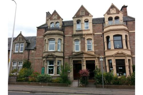 Фотография гостиницы OYO Cedar Villa Guest House