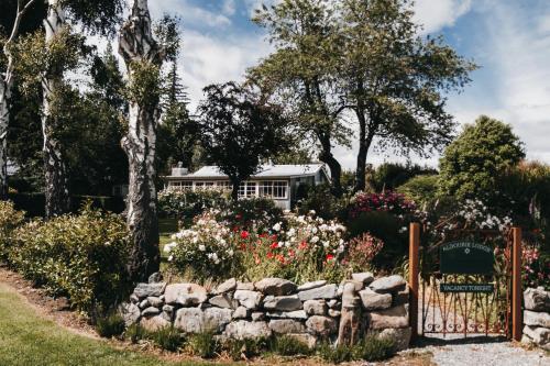 Фотография гостевого дома Aldourie Lodge