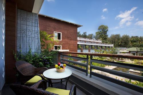 Фотография гостиницы Purple Palms Resort & Spa