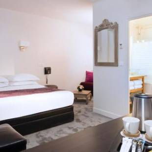 Фотографии гостиницы
Hôtel du Lion d'Or Louvre